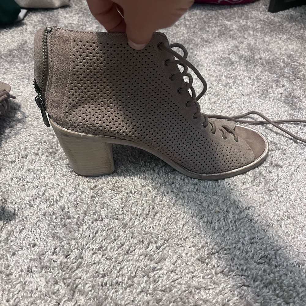 Dolce Vita Laced Heel